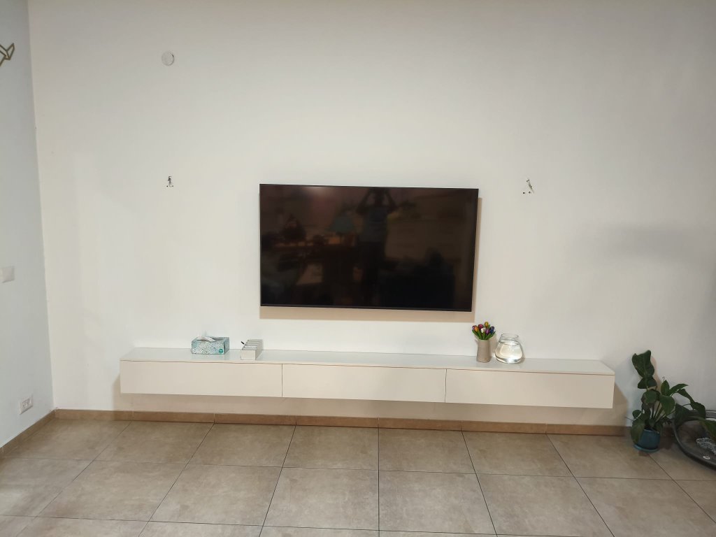 ארון טלוויזיה מודרני